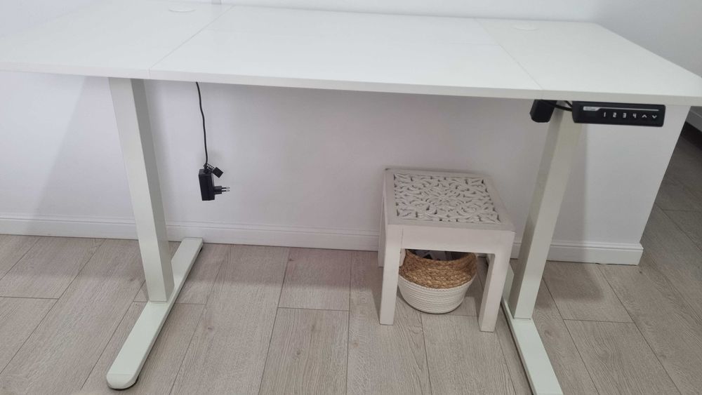 Birou reglabil pe inaltime electric 120 x 60 cm, cu  Garantie 9 luni