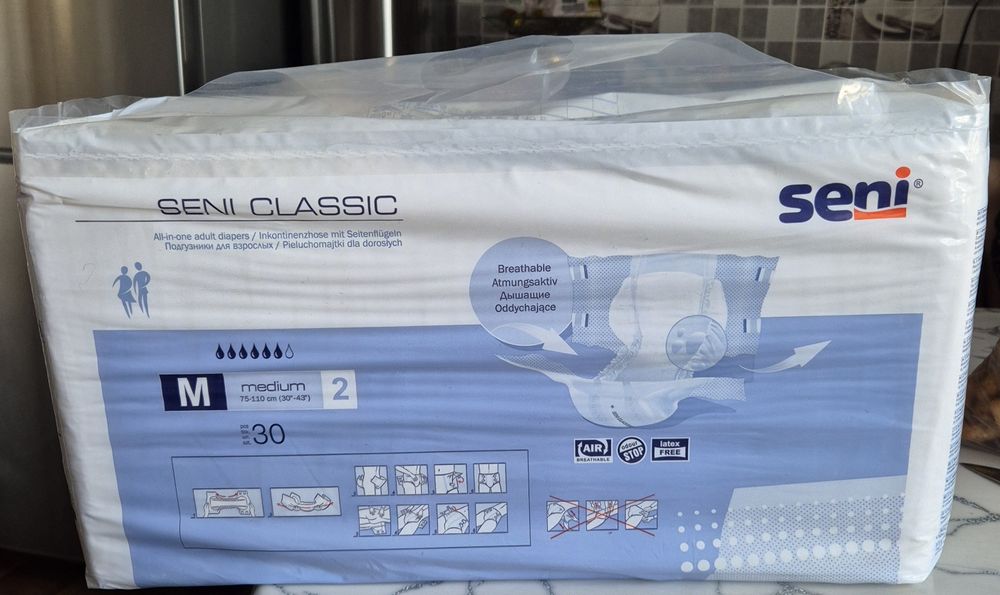 Продам памперсы Seni Classik M 2  75-100 cm (30-43) 30 шт в упаковке .