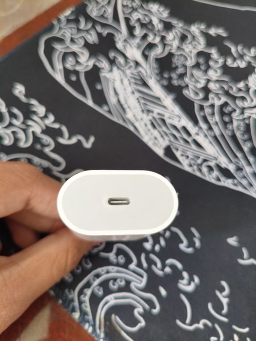 Apple 20W USB-C Fast Charger Original A2347