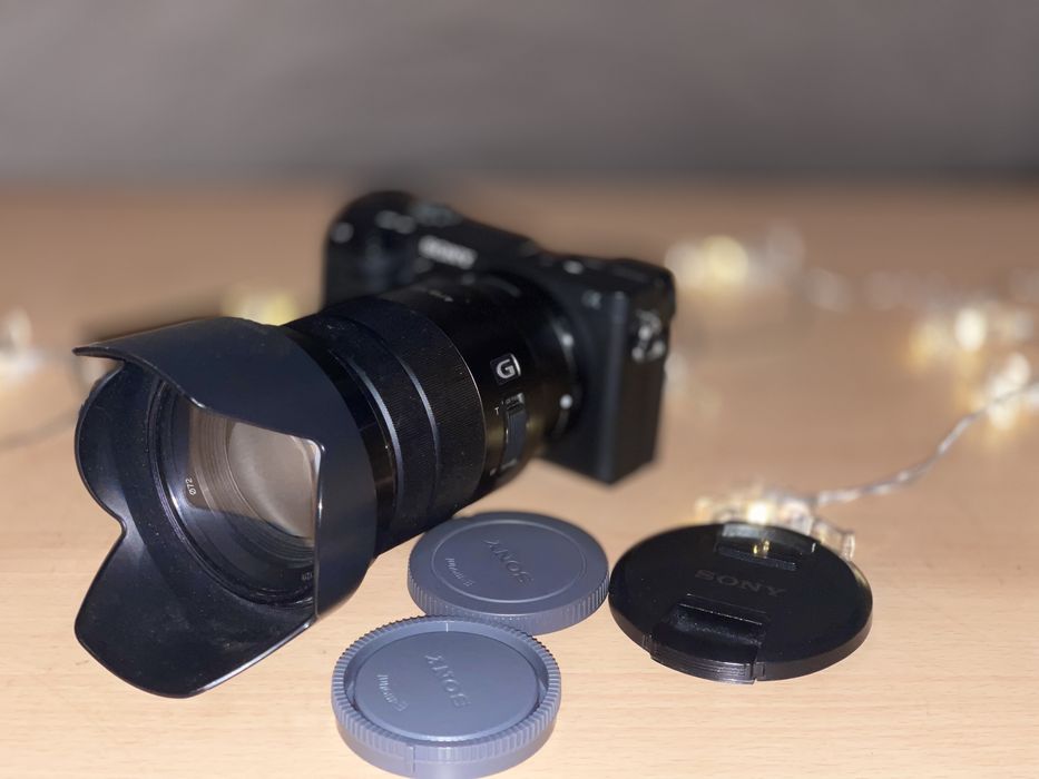 Sony a6400 + Обектив Sony 18-105mm +2 батерии Sony