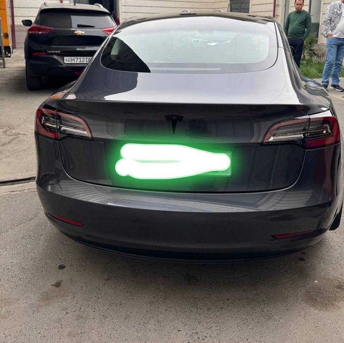 Tesla model 3 2023