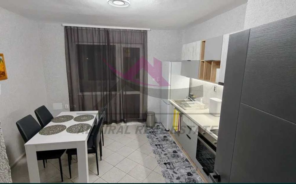 Дава се под наем Четиристаен апартамент в Варна, Левски - 100 кв.м за 900 € - Снимка #1