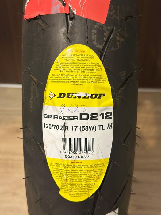 Vand Dunlop GP Racer D212 M dot 2023 120/70/17 + Supercorsa SP 200/60/17
