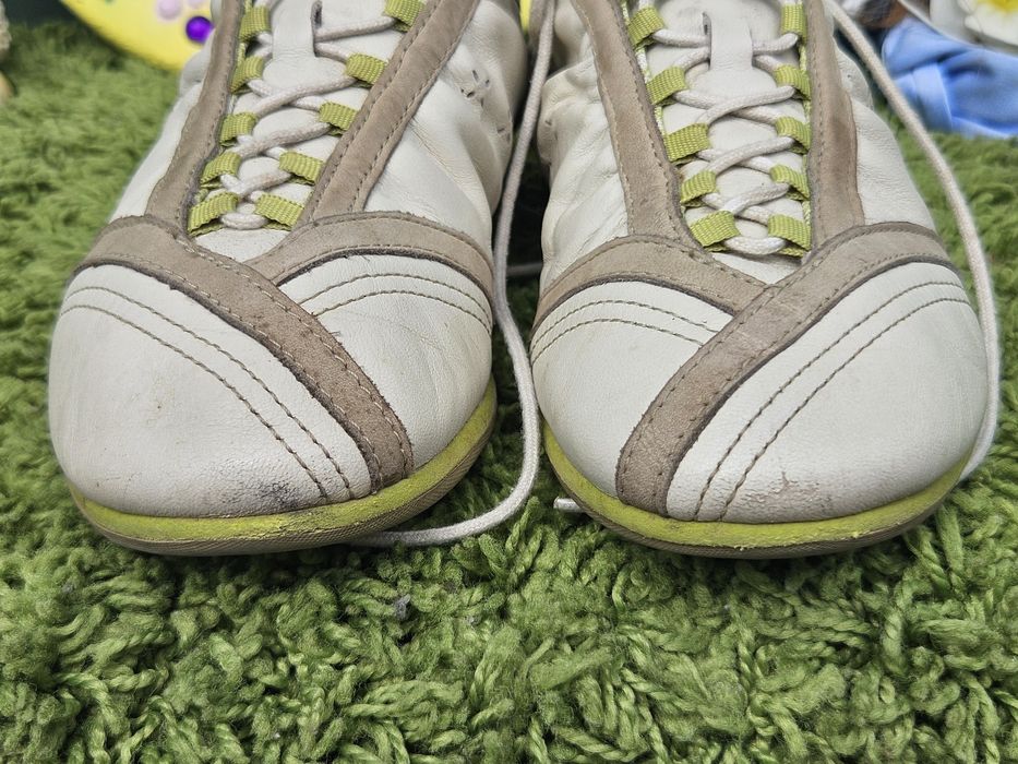 Reebok спортни обувки от кожа N38