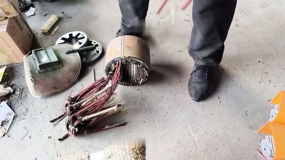 Машина REM-M за извличане на чиста мед от скрап електрически двигатели