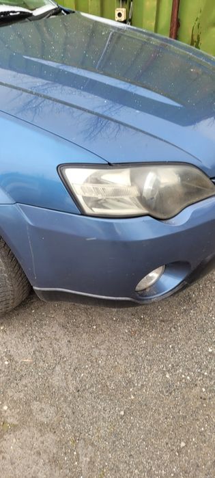 Субару Аутбек на части или цяла