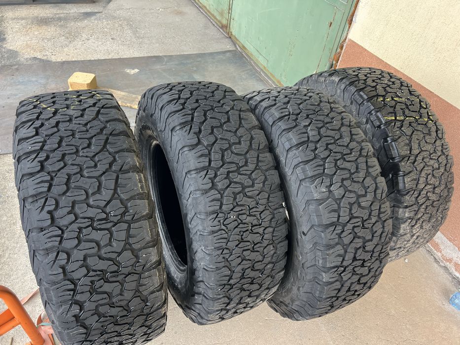 Bf goodrich ko2 all terrain 285  70 17