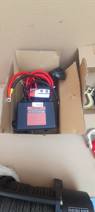 Ел лебедка 13500LBS за джип и пътна помощ