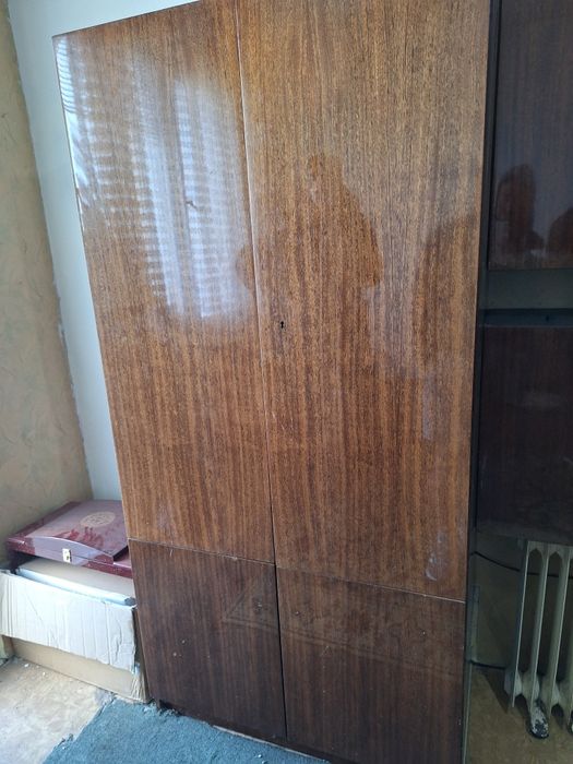 Подарявам мебели