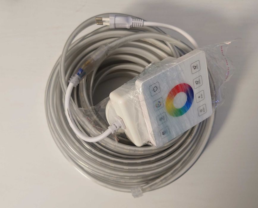 Водоустойчива RGB LED лента 220V WiFi Bluetooth 17m