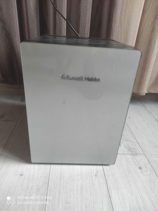 Мини хладилник на 12 и 220 волта