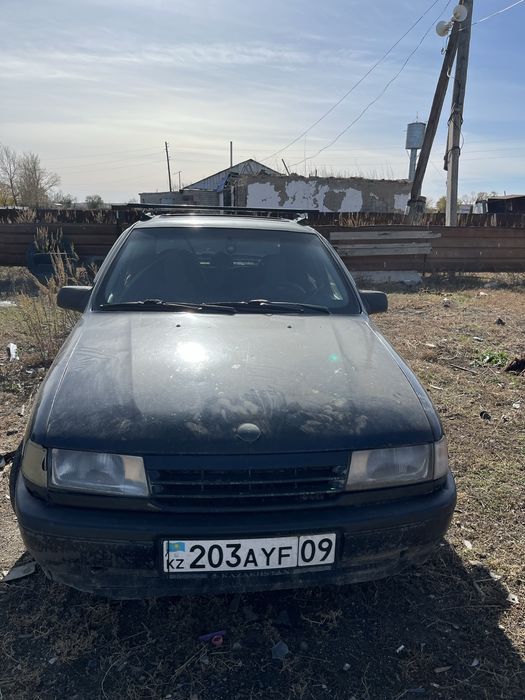 Opel Vectra, 1992
