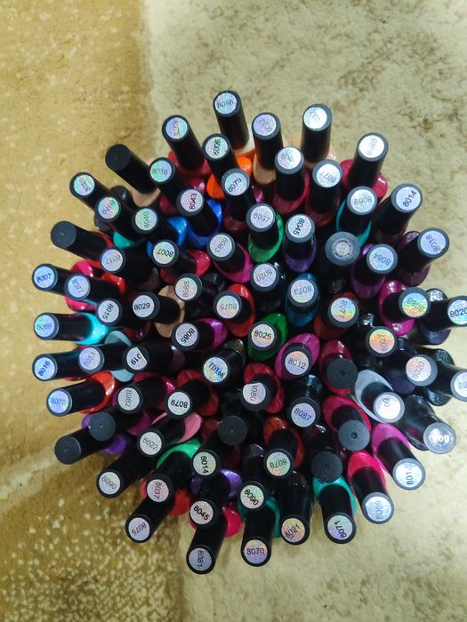 Шеллаки Блюскай Российские  . Акригель для наращивание ногтей .