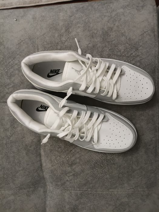 Nike air jordan low 1