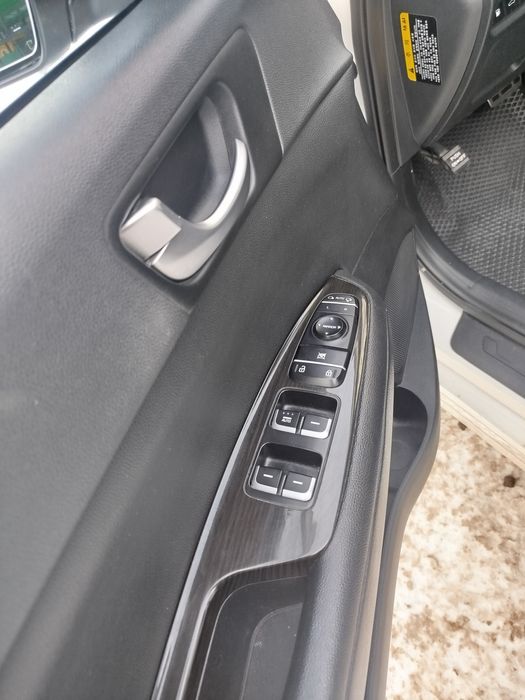 Kia K5 год 2016 объём 20 Пробег оригинал