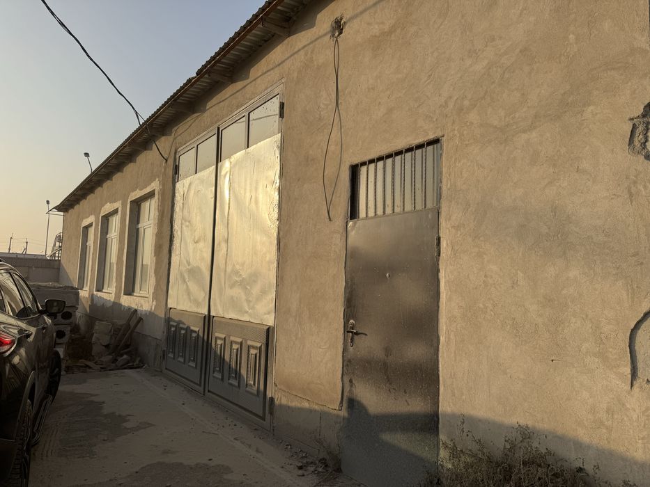 8 sotix yer 200 m2 binosi bilan sotiladi