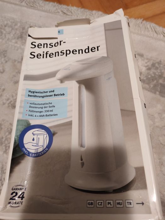 Dispenser săpun pe baterii