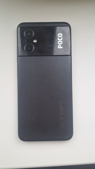 Продам телефон Poko m5