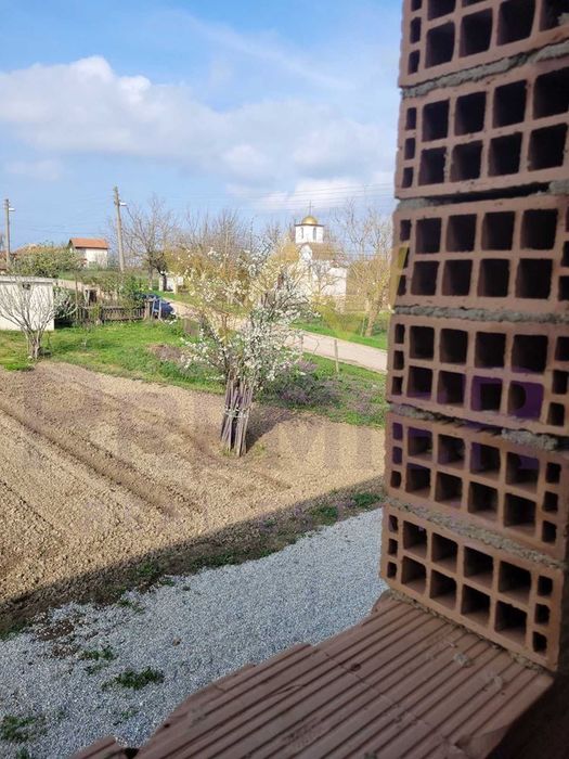 Продава се Къща в с. Юнец, Област Варна - 400 кв.м за 325 €/кв.м - Снимка #9