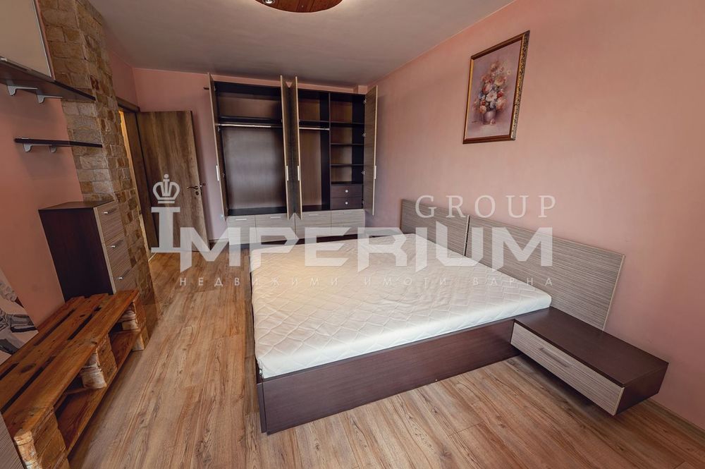 Тристаен обзаведен апартамент под наем в района на кв. Левски, гр. Ва