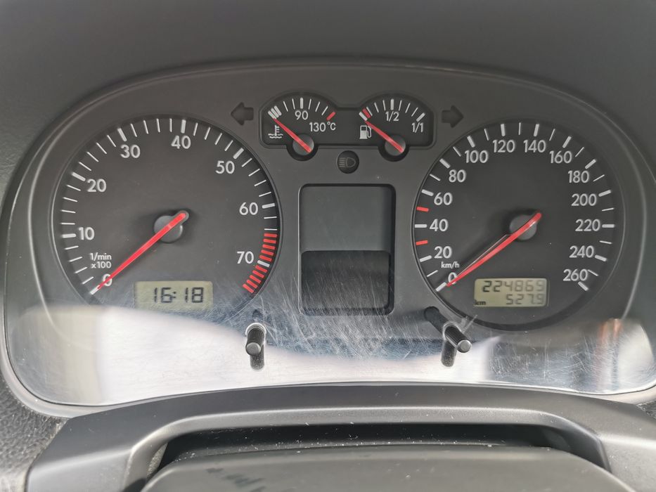 Vând VW GOLF 4 1.6 16V