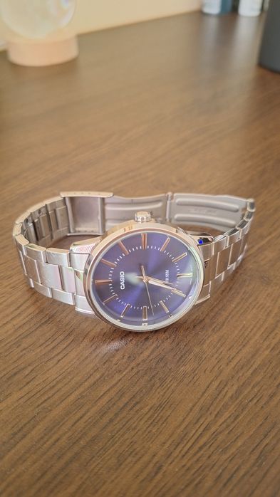 Часовник Casio .