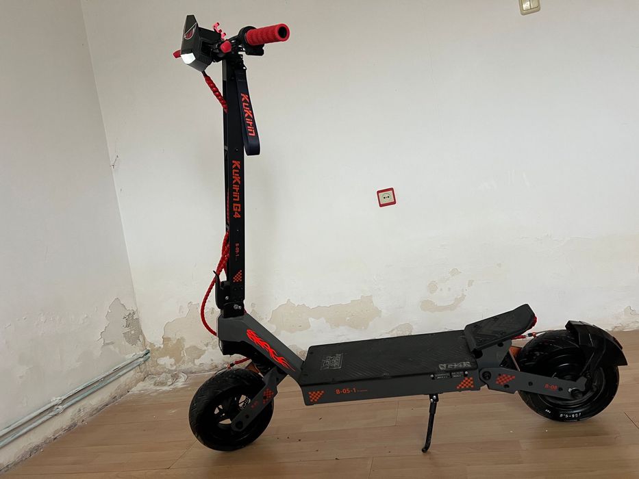 Trotineta electrica KuKirin G4 model 2025 garantie