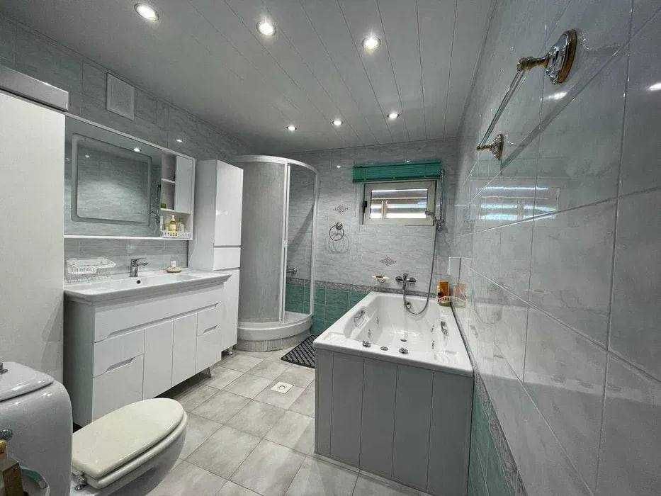 Ул. Кары Ниязова
Дархан
Спецплан

4/4/5
Площадь: 150 м²