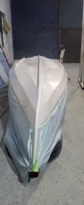 Vând barca  din stejar și fibra