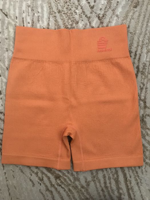 Лот дамски клинове и дънки