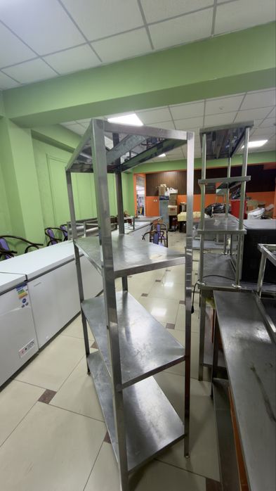 Продам стелажи и полки навесные б/у