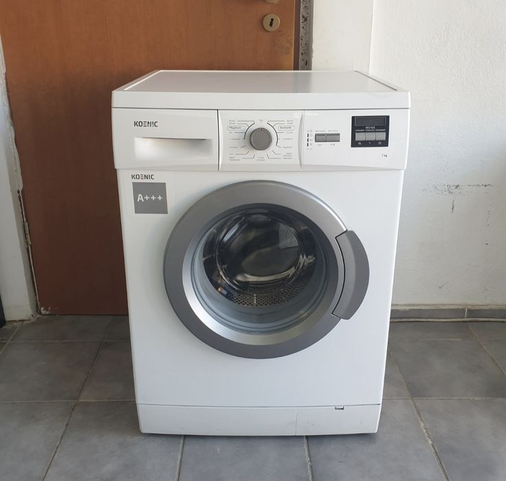 LICHIDARE DE STOC.  Masină de spălat rufe Bosch  / wae 283243