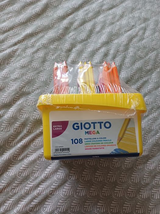 Set creioane colorate 12 × 9  Giotto