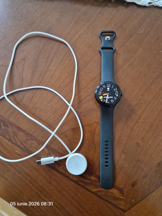Smartwatch Google Pixel Watch 41 mm.