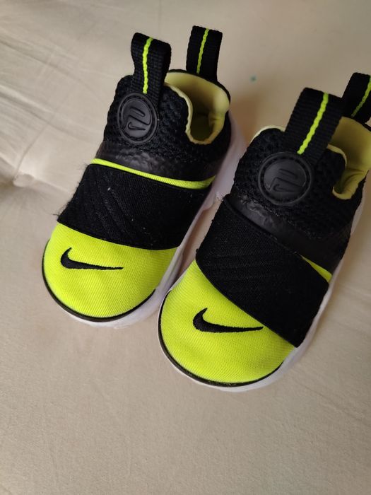 Кроссы на малышей найк