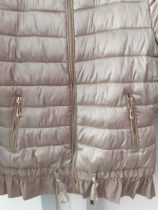 Дамско бежово - златисто яке