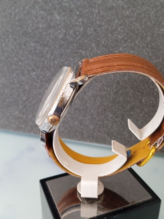 Руски ръчен механичен часовник ПОБЕДА