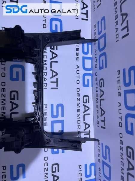 Rama Grila Ornament Consola Centrala Timonerie Maneta Schimbator Viteze Audi A4 B8 2008 - 2012 Cod 8K0864261