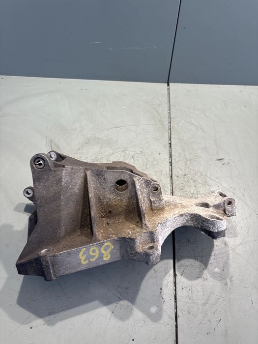 Suport acesorii 038903143AE Volkswagen VW Passat 2003