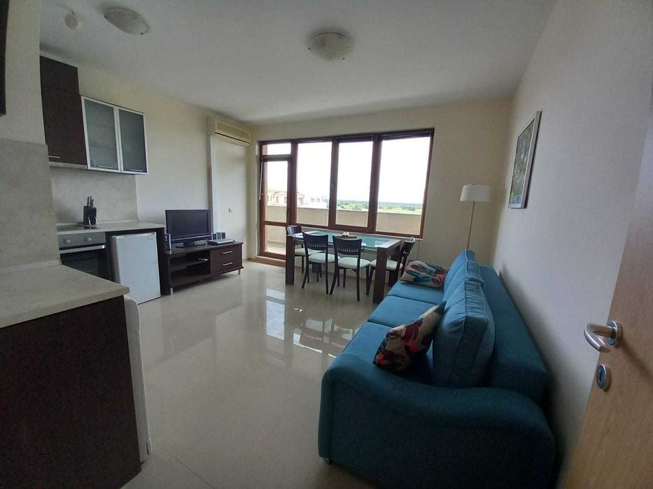 Продава се Едностаен апартамент в Балчик - 70 кв.м за 686 €/кв.м - Снимка #1