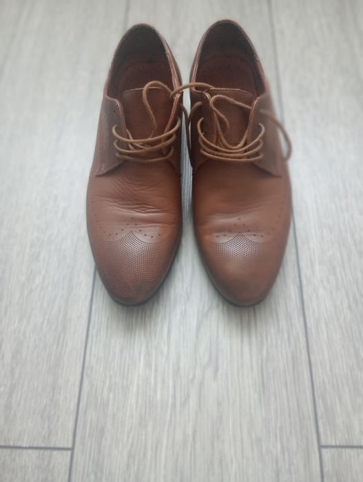 Pantofi din piele naturala, marimea 39