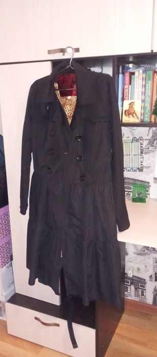 Плащ женский . 46-48 р