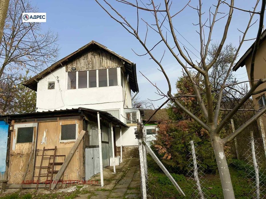 Къща в Враца-Студентски град площ 80 цена 43000