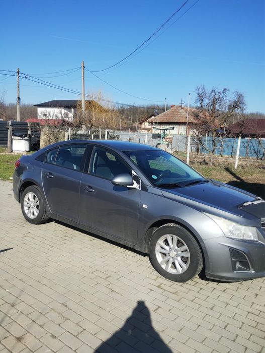 Vand Chevrolet Cruze 1.8 benzina 140 cp