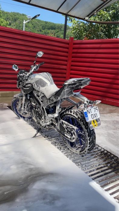 Motocicleta Yamaha MT capacitate 125cc albastru cu gri