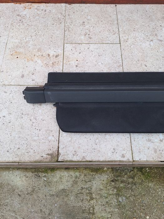 Продавам щора за багажник на Рено Меган комби