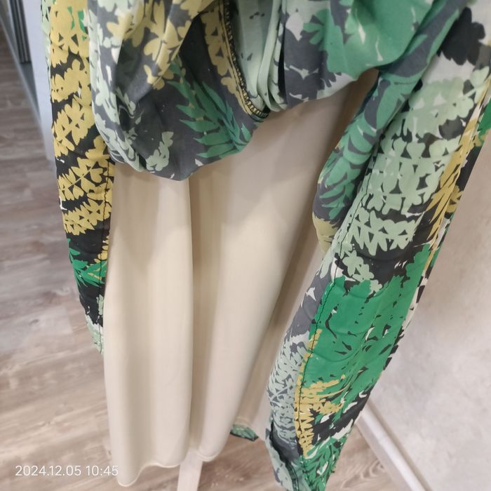 Продам новое платье