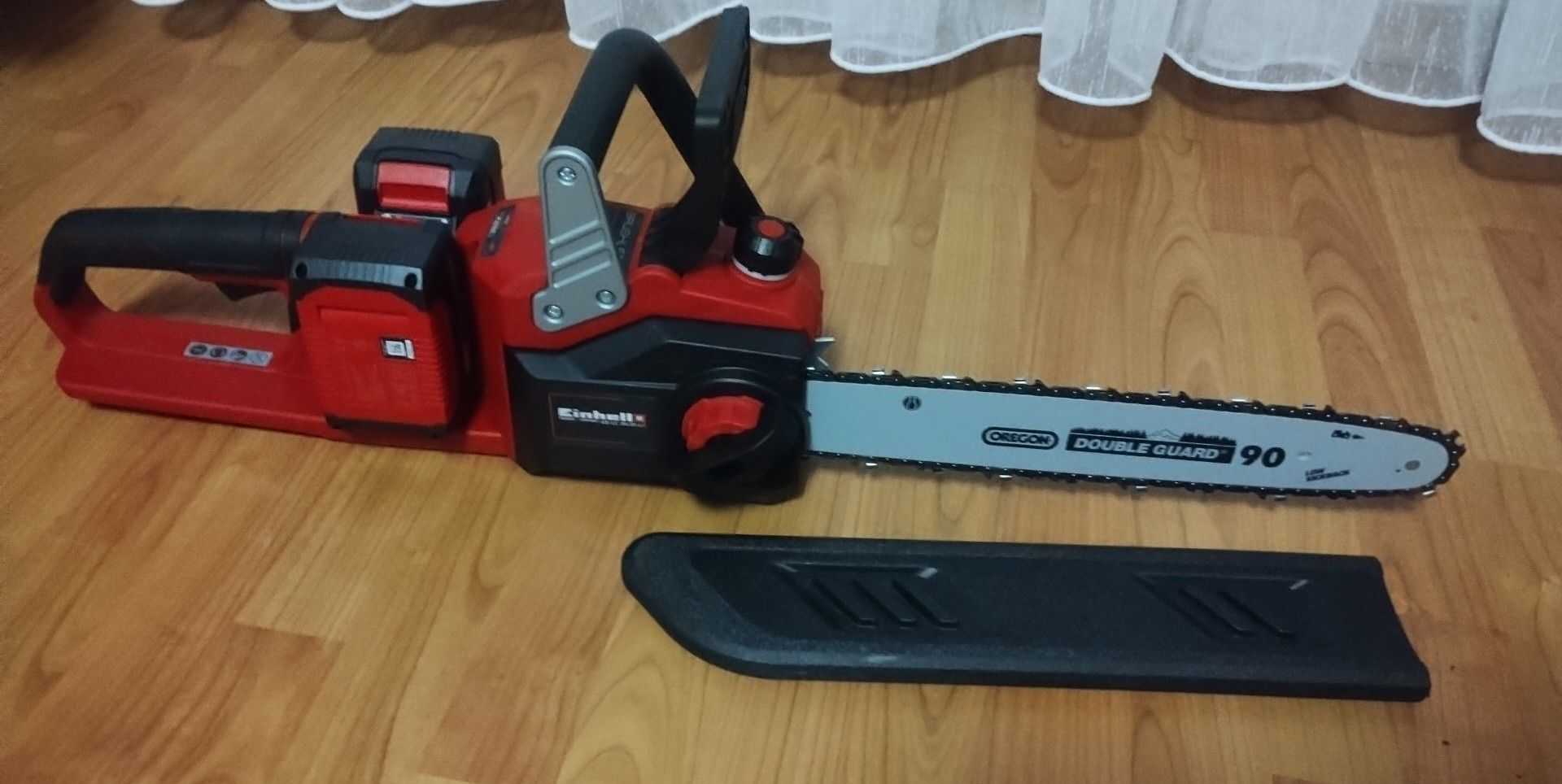 Акумулаторен трион Einhell 36V гр. Гоце Делчев • OLX.bg