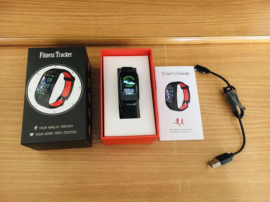 Фирменные часы браслет суббренда XIAOMI MI BAND на каждый день