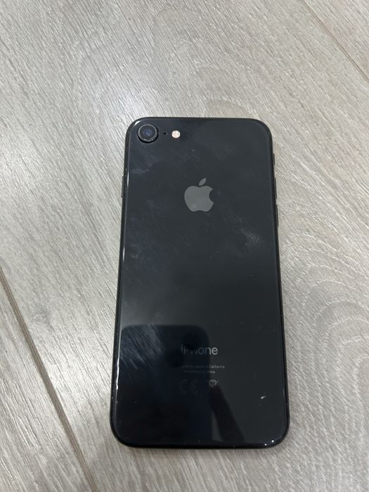 Продам айфон se 2020